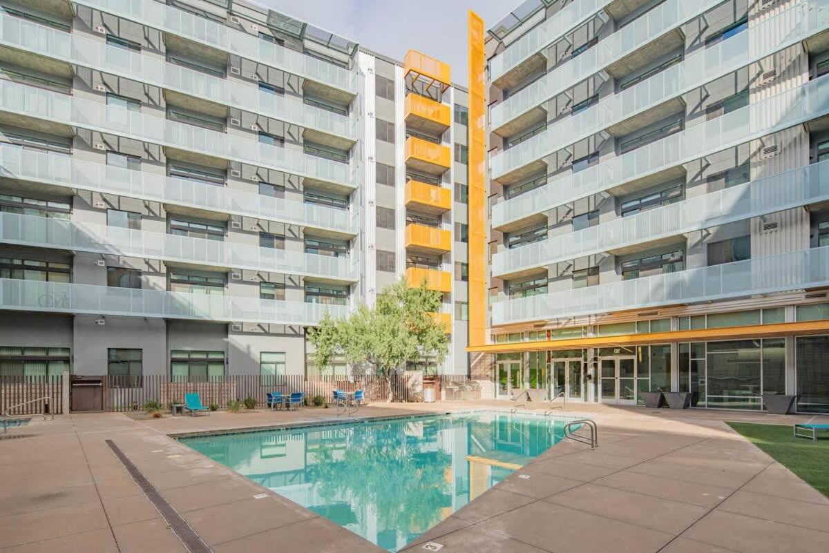 Apartament Striking 2Bd - Cdt- Gym, Pool, Parking - Sleep8 Phoenix Zewnętrze zdjęcie